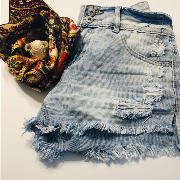 True Craft Denim Shorts - Picture 6 of 6